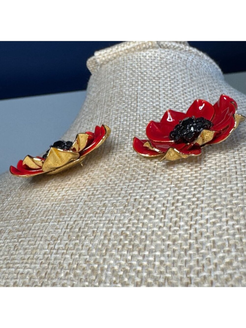 Kate Spade New York Red & Black Poppy Flower Earrings With Dust Bag - Picture 5 of 8